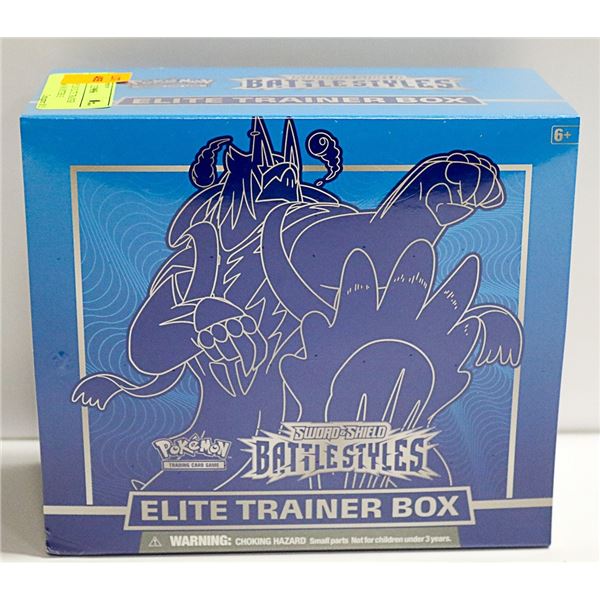 BATTLE STYLES ELITE TRAINER BOX WITH x8 BOOSTERS E