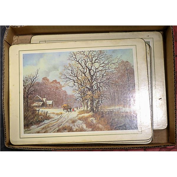 BOX W/ SET OF 6 VINTAGE CLOVER LEAF CORK