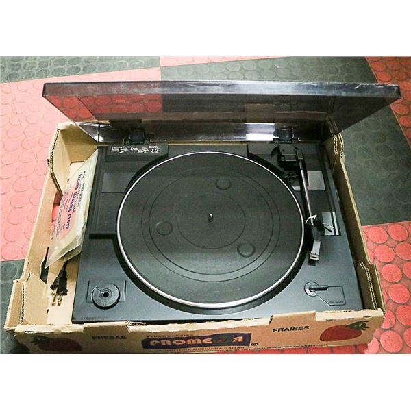 FLAT WITH SONY STEREO FULL AUTOMATIC