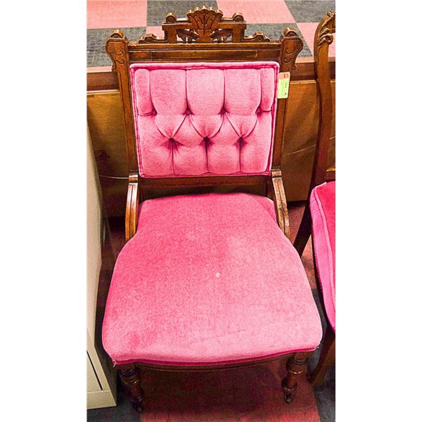 ANTIQUE VICTORIAN HAND CARVED PARLOUR CHAIR