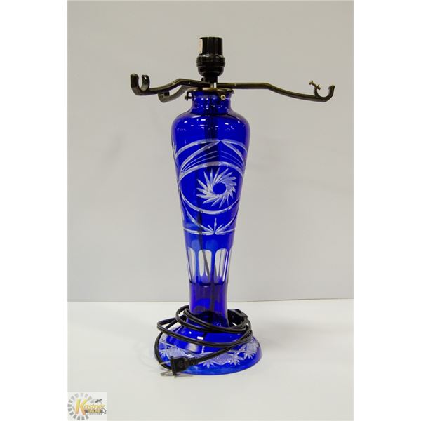 VINTAGE COBAL BLUE CUT TO CLEAR GLASS LAMP 2ND