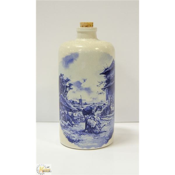 DELFT APOSTEL LIQUOR DECANTER