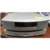 Image 1 : BOSE WAVE MUSIC SYSTEM WITH MULTI CD CHANGER
