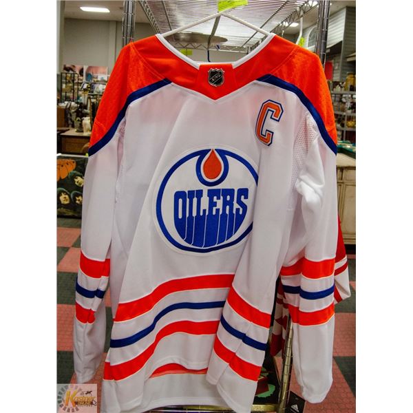 CONNOR MCDAVID OILERS REVERSE RETRO JERSEY SZ. L