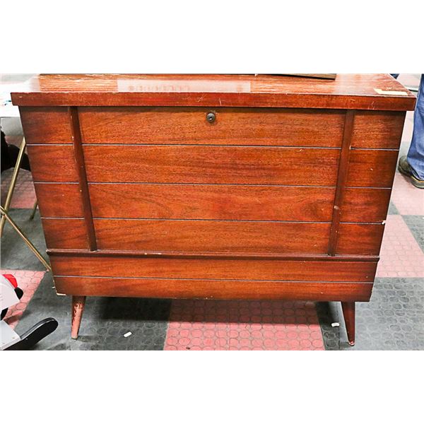 TALL VINTAGE CEDER CHEST, COMES WITH KEY