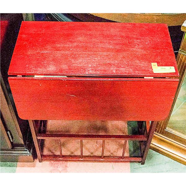 DROP LEAF SIDE TABLE, TOP SWIVELS.