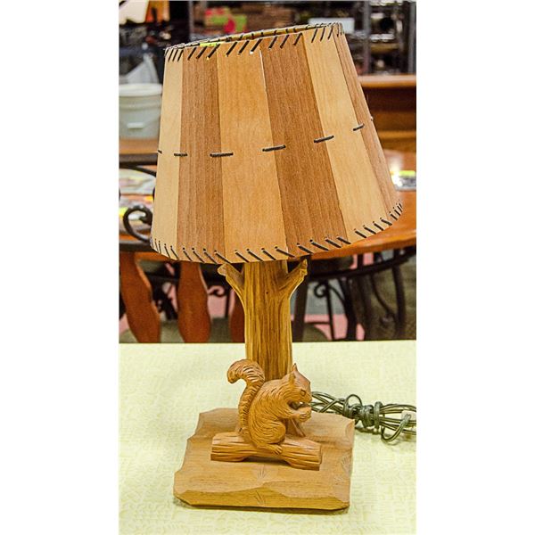 ARTIST SIGNED CARVED TREE AND SQUIRREL LAMP