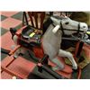 Image 2 : HEDSTROM USA VINTAGE SPRING HORSE RIDING TOY