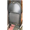 Image 1 : 2 FOLDING CHAIRS