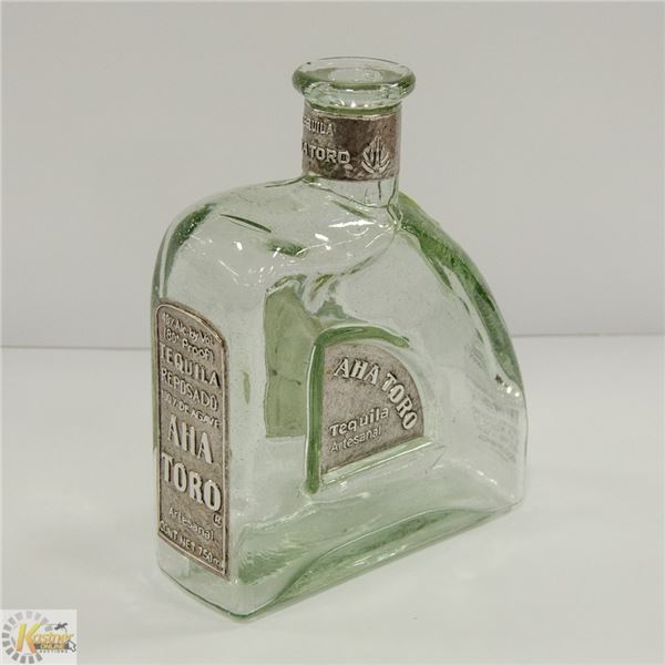 AHA TORO TEQUILA GLASS DECANTER