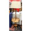Image 1 : 60" ANTIQUE TURNED OAK WOOD TABLE FLOOR LAMP /W