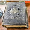 Image 1 : 1892 PRONOUNCING PARALLEL HOLY BIBLE
