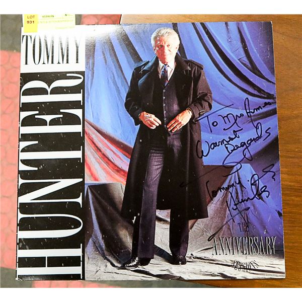 TOMMY HUNTER AUTOGRAPHED LP