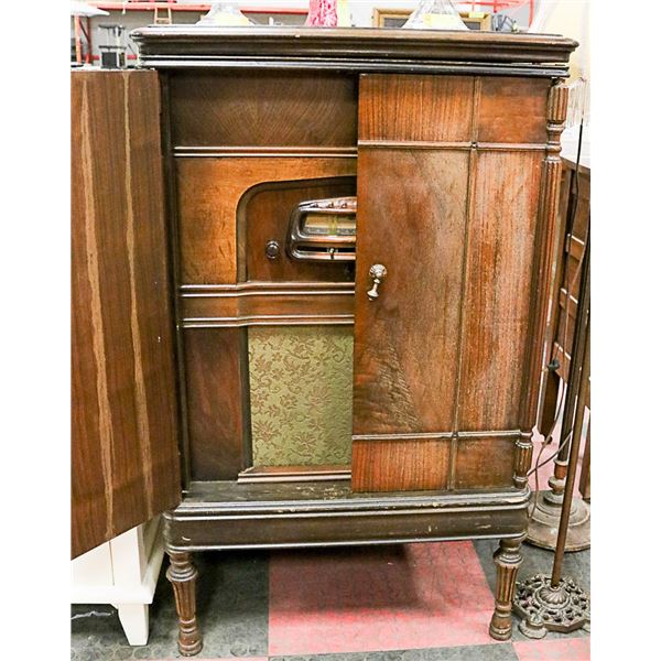 1929 VICTOR RADIO ELECTROLA RECORD PLAYER RE45