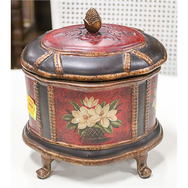 ANTIQUE STYLE DECORATIVE LIDDED KEEPSAKE BOX