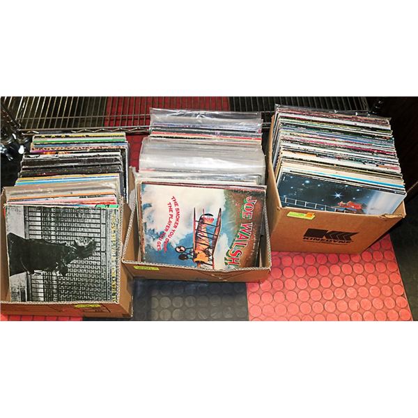 ESTATE BOX OF OVER 150 VINTAGE VINYL RECORDS