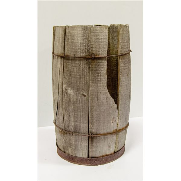 ANTIQUE WOODEN BARREL