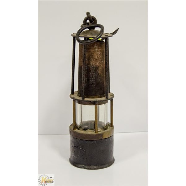 ANTIQUE GERMAN WOLF MINERS LAMP - ORIGINAL GLASS