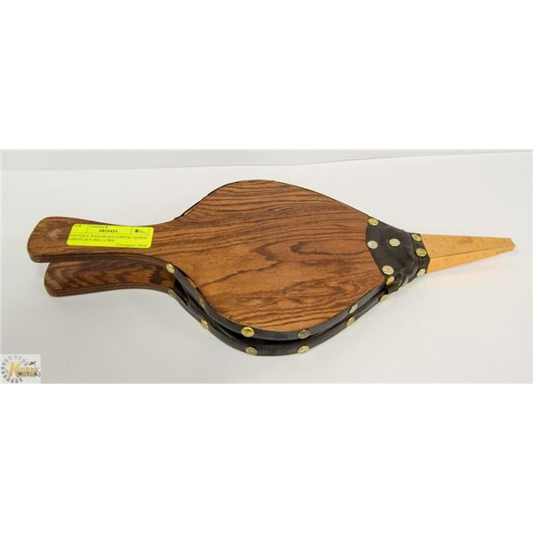 VINTAGE NAILHEAD COPPER TIPPED FIREPLACE BELLOWS