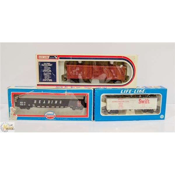8  LIFE LIKE HO TRAIN CARS