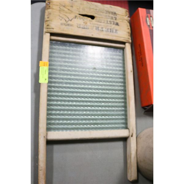 FRASER MOUNTAIN VINTAGE WASHBOARD-MADE IN