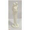 Image 3 : ROYAL DOULTON "HAPPY ANNIVERSARY" FIGURINE