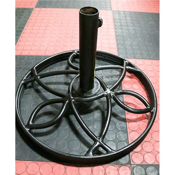 HEAVY IRON. UMBRELLA STAND,NICE DESIGN PATTERN