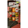 Image 1 : 9 LARGE OIL CANS ON TEXACO STAND