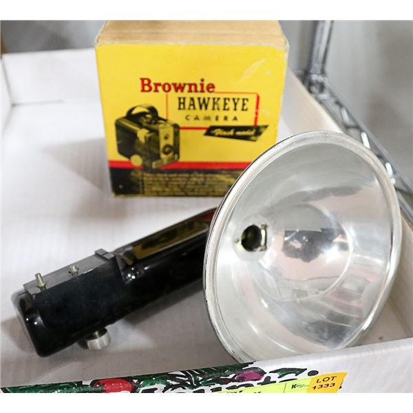 VINTAGE BROWNIE HAWKEYE CAMERA,ORIGINAL BOX,FLASH