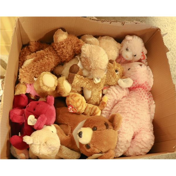 LARGE BOX OF ESTATE COLLECTOR PLUSH ANIMALS,