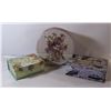 Image 1 : LOT OF 3 DECORATIVE KEEPSAKE BOXES