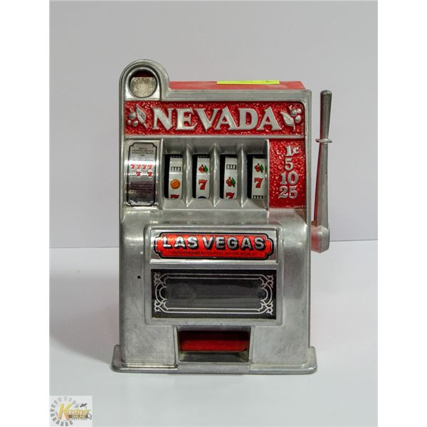 VINTAGE NOVELTY SLOT MACHINE