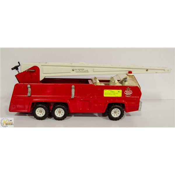 VINTAGE METAL TONKA FIRE TRUCK 25 INCHES LONG