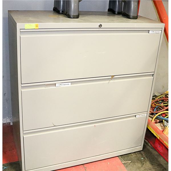 GRAY OFFICE SPECIALTY 3 DRAWER FILING CABINET
