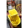 Image 1 : COMMERCIAL/INDUSTRIAL GRADE MOP BUCKET