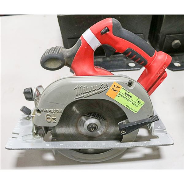 MILWAUKEE BATTERY POWERED SKILL SAW