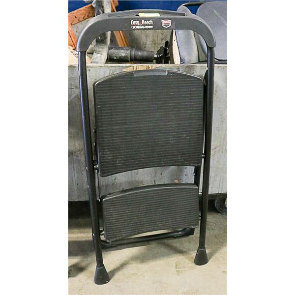 2 STEP EASY REACH GORILLA LADDER