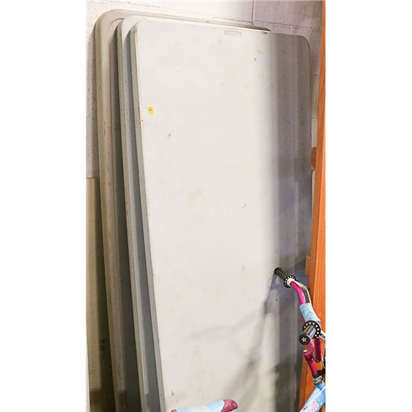 LOT OF 3 ASSORTED 6FT FOLDING RESIN TABLES