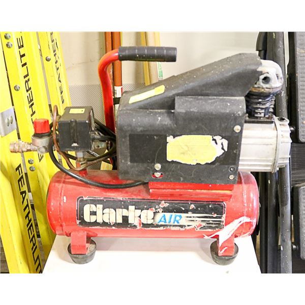 CLARKE AIR 1 1/2 GALLON AIR COMPRESSOR, 115