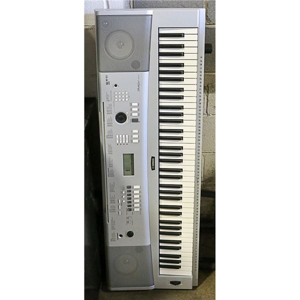 YAMAHA PORTABLE GRAND ELECTRIC