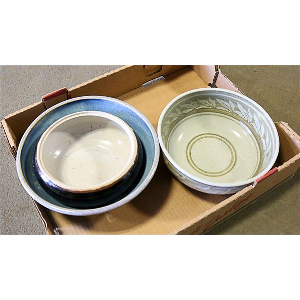 3 CERAMIC BOWLS