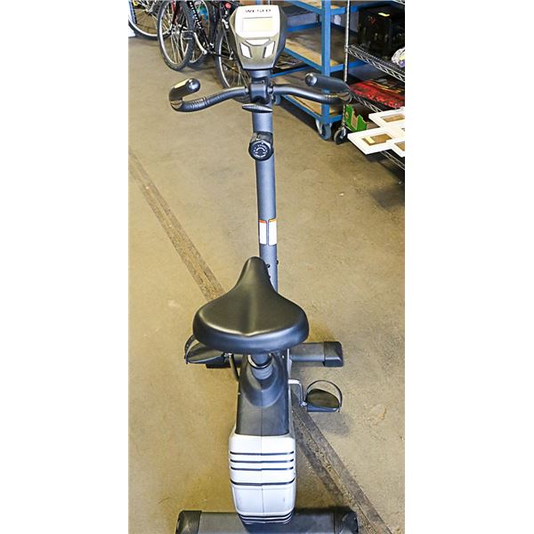 EXERCISE BIKE WITH DIGITAL DISPLAY