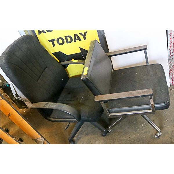 LOT OF 2 ASSORTED OFFICE CHAIRS