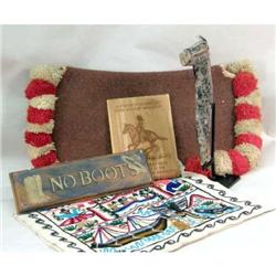 A PRIMITIVE HOBBY-HORSE HEAD