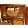 Image 4 : A "DUMONT" NEOCLASSICAL-STYLE TELEVISION/RADIO/PHONOGRAPH CABINET