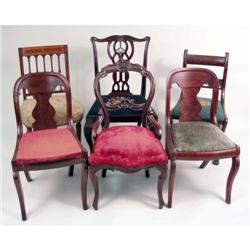 A PAIR OF QUEEN ANNE MAHOGANY SIDE CHAIRS