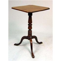 A FEDERAL MAHOGANY CANDLESTAND