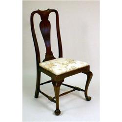 A QUEEN ANNE STYLE WALNUT SIDE CHAIR