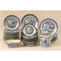 A CHINESE EXPORT PARTIAL DINNER SERVICE