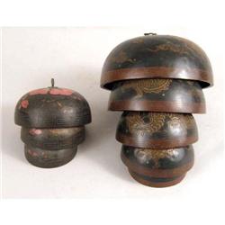 A CHINESE DRAGON-DECORATED GONG BELL WITH FIVE BOWLS